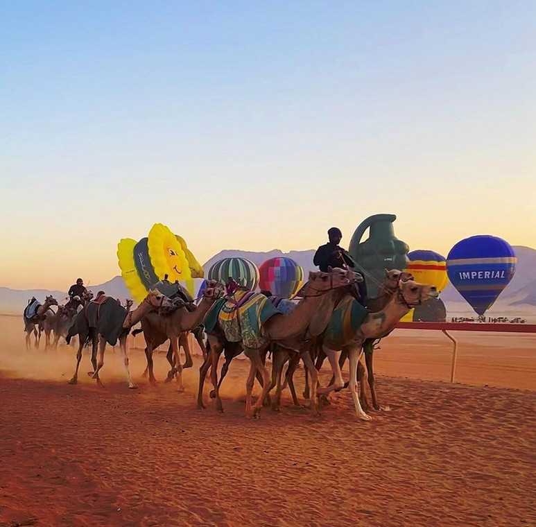 Festiwal balonów na pustyni