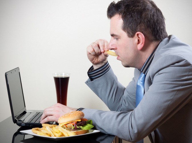 5. Podjadanie i popijanie