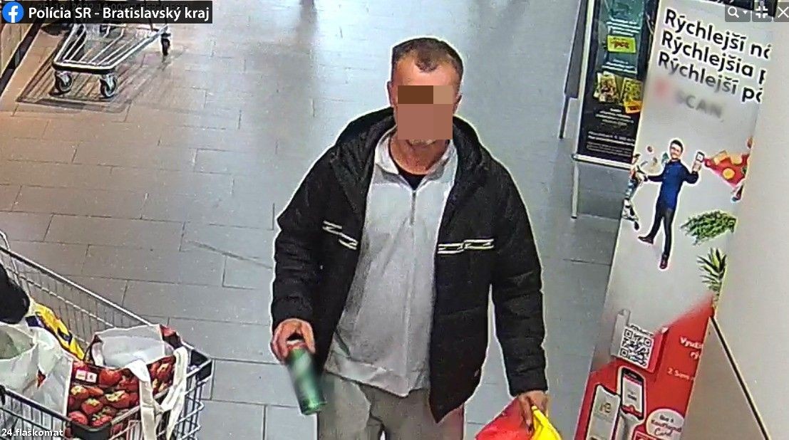 Polícia zverejnila zábery z bratislavského obchodu. 