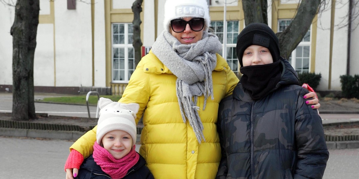 Agnieszka Puszkarska (38 l.), mama Ani (6 l.) i Wojciecha (11 l.)