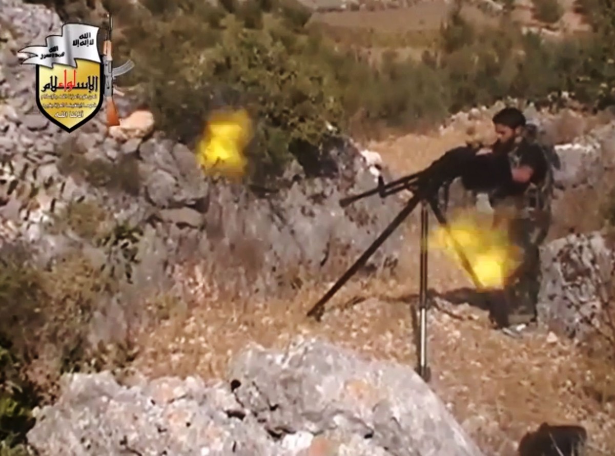 Syryjski rebeliant (zdjęcie wykonane z obrazu telewizyjnego)