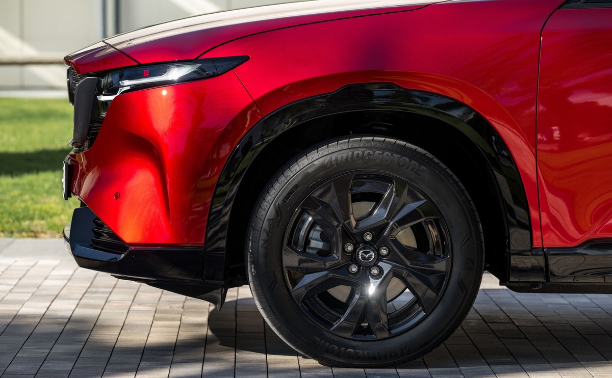 Nowa Mazda CX-5 w kolorze Soul Red Crystal