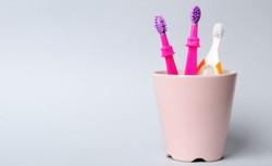 Jak dbać o zęby od najmłodszych lat? Rady eksperta