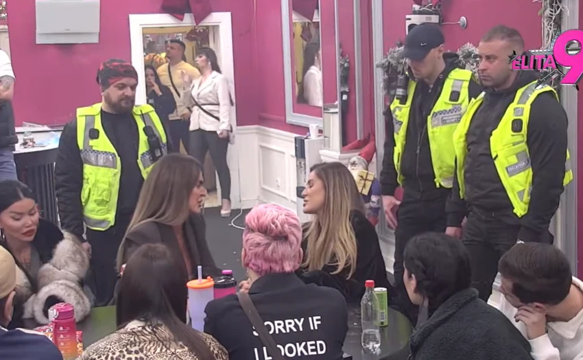 Ana Ćurčić prosula kafu u facu Mileni Kačavendi: Brutalan sukob bivših kuma u Eliti, obezbeđenje reagovalo