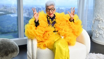 „A több az több, a kevesebb meg unalmas” - Iris Apfel üzenete a mai napig velünk van