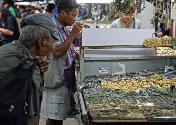 Bangkok, targ amuletów