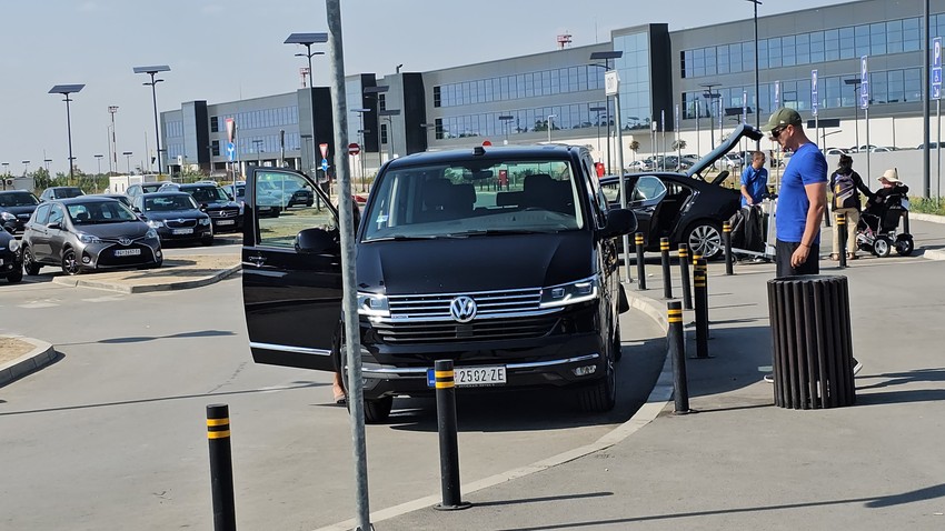 Vojaž i Gudelj na aerodromu