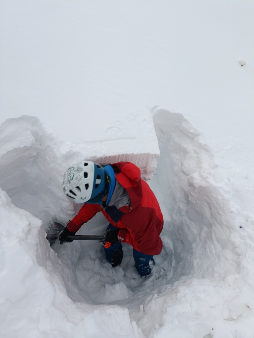 Opasnost o snežne lavine na Šar planini