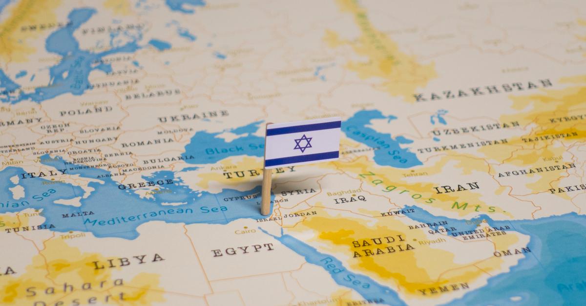 Izrael wstrzymuje działania ofensywne w Gazie