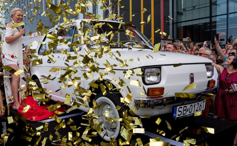 Fiat 126p jako urodzinowy prezent dla Toma Hanksa