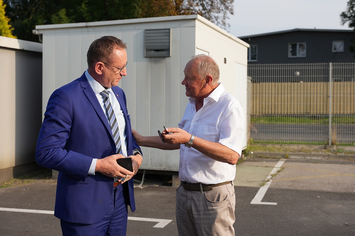 "Od ziarenka po puszkę". Jak rodzinna firma trafiła na mapę afery z CPK?