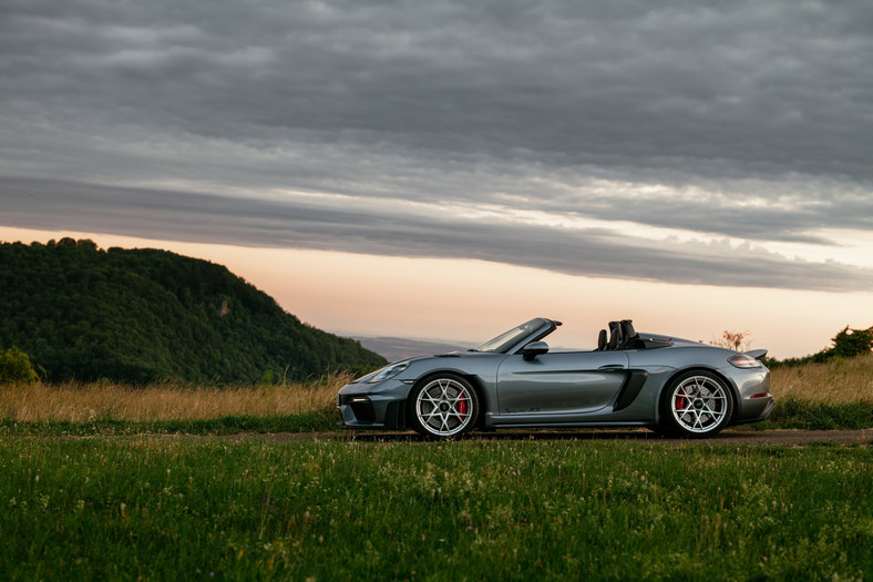 Porsche 718 Spyder RS