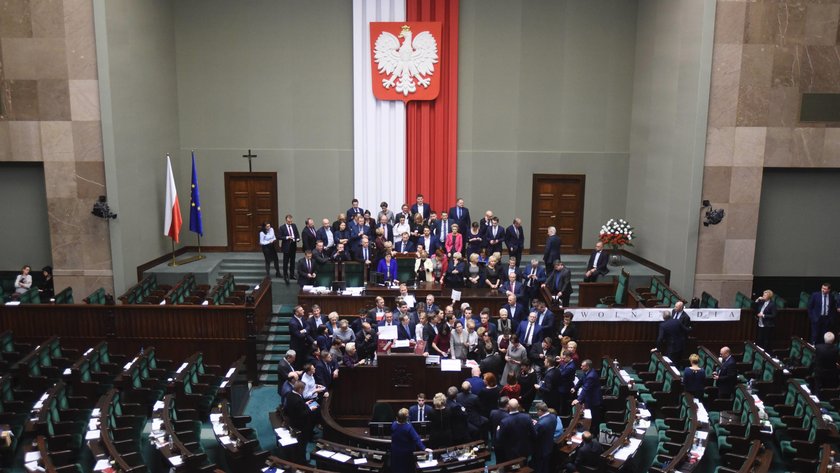 Zaskakująca deklaracja Szydło. Będzie rozejm z opozycją?