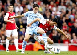 Piłkarz Manchesteru City założył się z dziennikarzem. Zostanie ukarany?