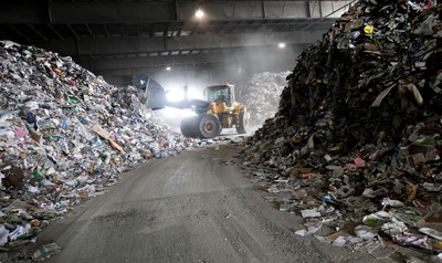 Śmieci zdrożeją z urzędu. Przez gminny monopol