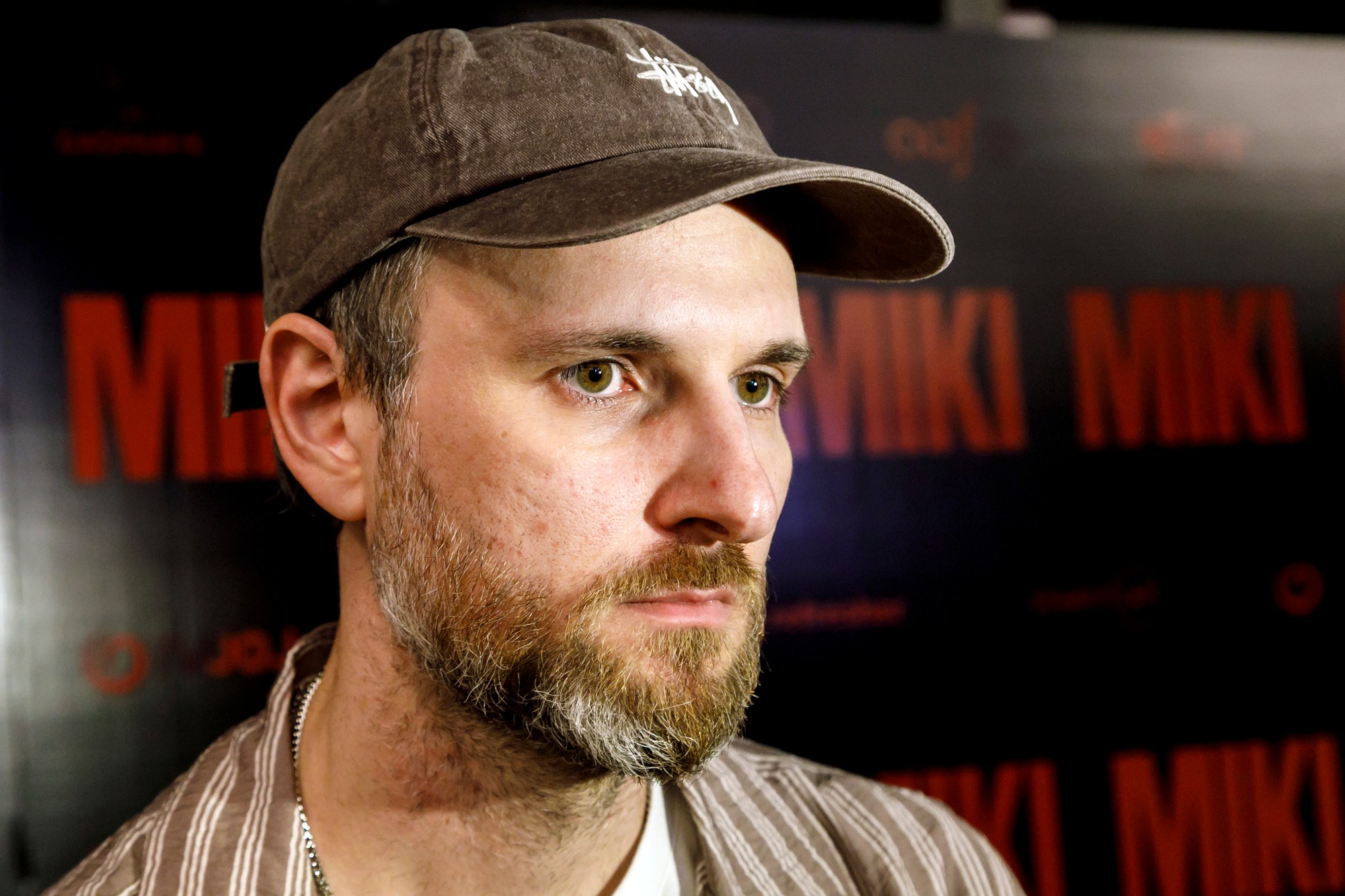 Novinárska projekcia filmu Miki v Bratislave - scenárista Miro Šifra.