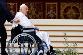 &#39;Dziękuję, że zabrałeś mnie na plac&#39;. To ostatnie słowa papieża do pielęgniarza