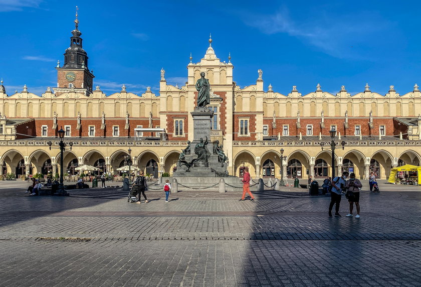 W Krakowie rozpoczyna się remont Sukiennic