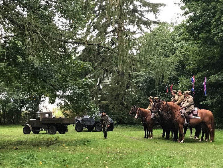 Wyjątkową atrakcją uroczystych obchodów była rekonstrukcja historyczna opowiadająca o losach mjr Hubala.