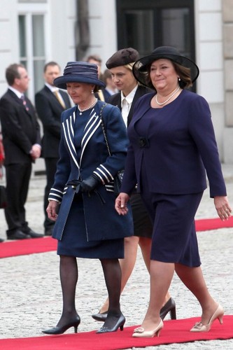 Królowa Norwegii Sonja i prezydentowa Anna Komorowska