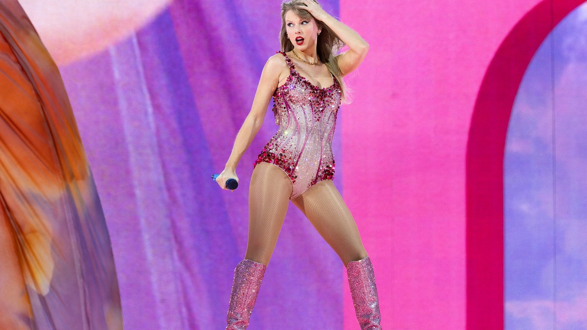 Klímaaktivisták megpróbálták megrongálni Taylor Swift magángépét, de miután nem találták meg, más repülőkben tettek kárt