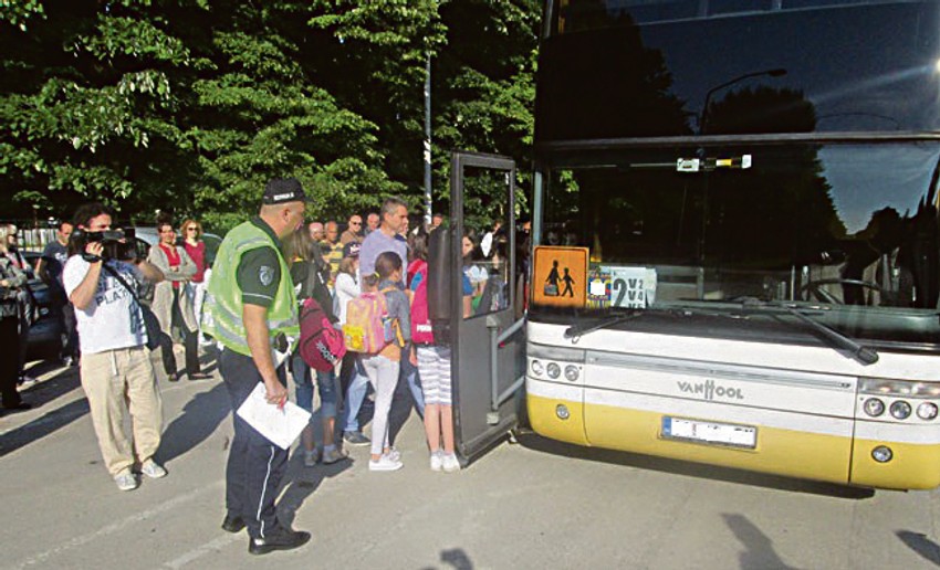 Roditelji bili ljuti zbog loših sedišta, a pregledom je utvrđeno da kočnice nisu ispravne