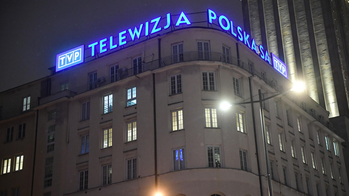 <strong>Podczas rozprawy przed Trybunałem Sprawiedliwości Unii Europejskiej polski rząd składał wyjaśnienia w związku ze zwolnieniem dziennikarza TVP należącego do środowiska osób LGBT. Finału na poziomie unijnym należy spodziewać się pod koniec roku — informuje branżowy portal Press.pl</strong>