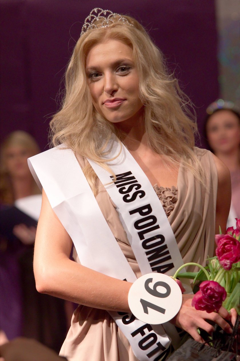 Karolina Pajączkowska podczas finału miss Polonia województwa łódzkiego