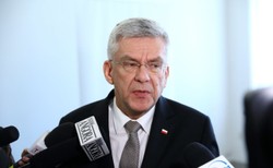 Po "agresywnych atakach" Karczewski zapowiada odejście senatorów PiS z komisji Klicha