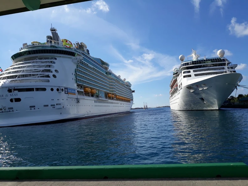 Na desetine kruzera je zarobljeno na moru