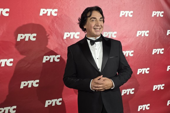 FOLKER ZA DLAKU IZBEGAO POPLAVE U ISTANBULU Sa poznatim voditeljem obišao Tursku, pa otkrio šta se dešava: "Nevreme nas je zaobišlo" (Video)