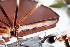 Jesenja kraljica među dezertima: TORTA OD KESTENA I VIŠNJE - najsavršenija kombinacija do sada