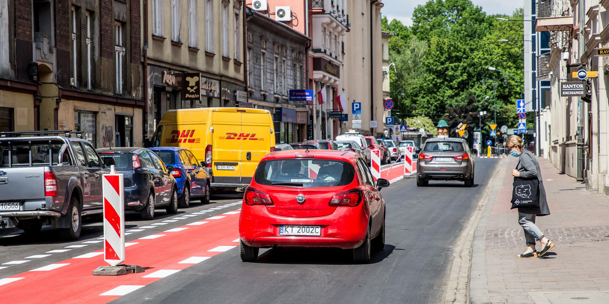 Pasy rowerowe na ul. Wielopole w Krakowie