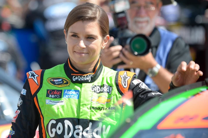 5. Danica Patrick (wyścigi samochodowe) - 15 mln dolarów