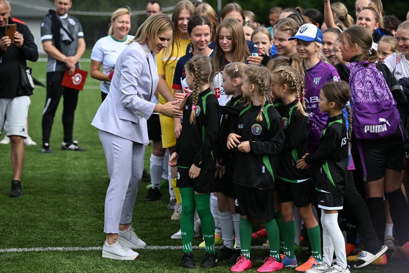 Pierwsze oficjalne wystąpienie Marty Nawrockiej. Zobacz, jak wypadła żona prezydenta RP