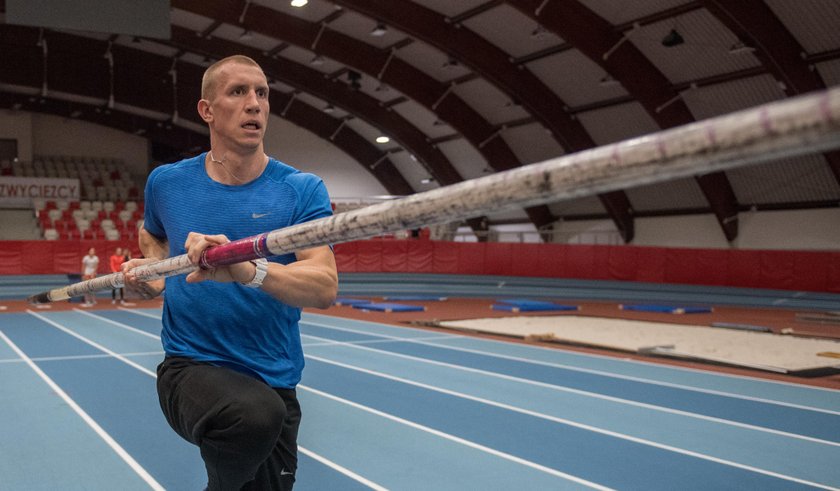 Piotr Lisek. Lekkoatletyka. trening. 2017.12.07