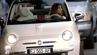 Fiat 500 i Jennifer Lopez: dwie ikony o światowej sławie razem w stylu pop