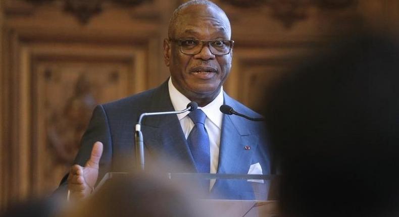 Mali's President Ibrahim Boubacar Keita delivers a speech during a conference at the Sorbonne University in Paris, France, in this October 21, 2015 file photo. REUTERS/Christian Hartmann