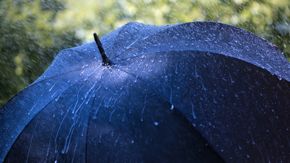 W sobotę 12 sierpnia po kilku dniach naprawdę upalnych temperatur nad Polskę zacznie napływać chłodne powietrze i na zachodzie oraz w centrum kraju średnia temperatura wyniesie 20 stopni Celsjusza.