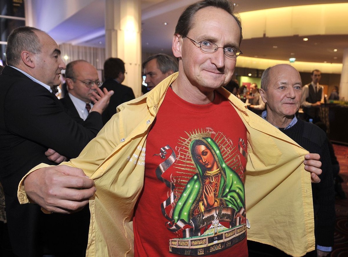 Wojciech Cejrowski w koszulce z Madonną