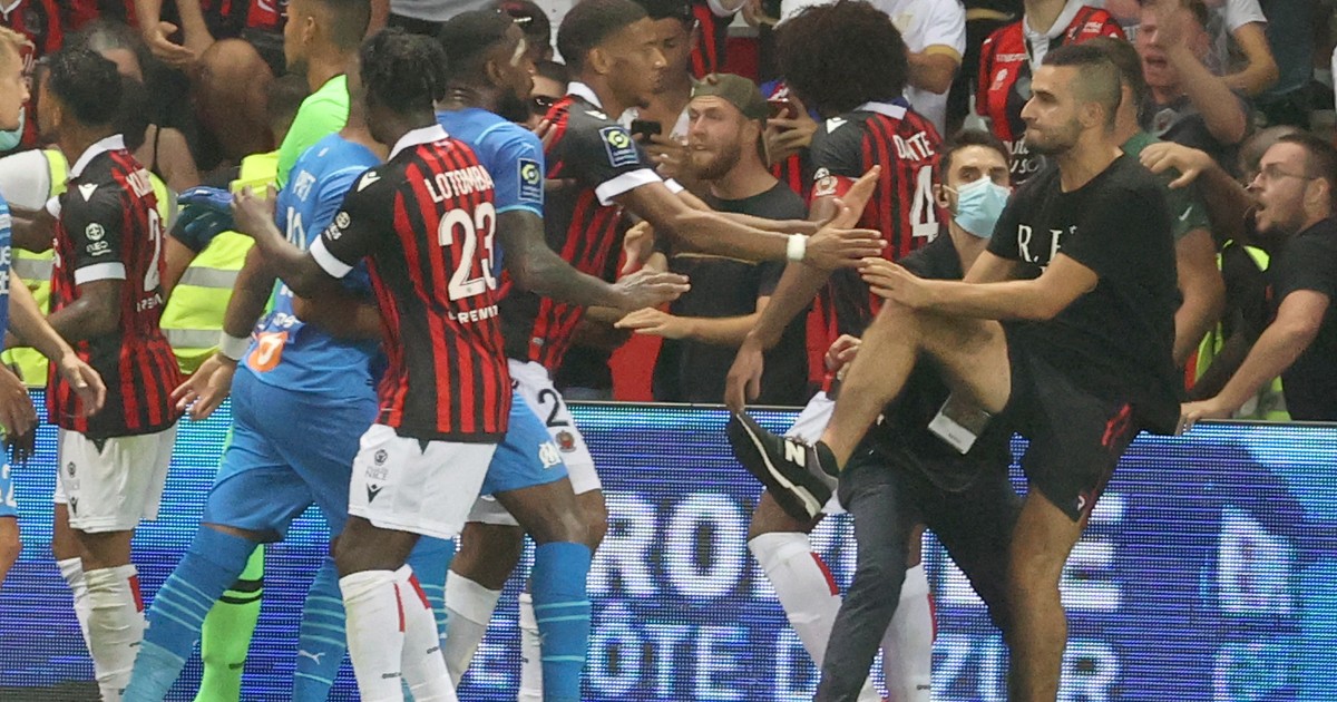 Ligue 1. Un scandale à Nice.  Le match contre l’Olympique de Marseille a été interrompu