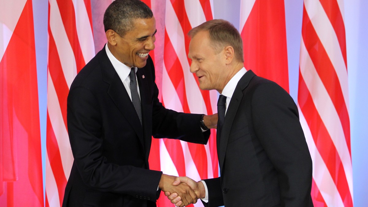 Prezydent USA Barack Obama powiedział na konferencji prasowej po spotkaniu z Donaldem Tuskiem, że "w jakimś sensie pochodzi z Polski". - Bo pochodzę z Chicago. Każdy pochodzący z Chicago musi stać się w jakiejś części Polakiem, albo jest z nim coś nie tak - stwierdził Obama. Prezydent USA podsumował także tematy poruszane podczas rozmowy z szefem polskiego rządu.