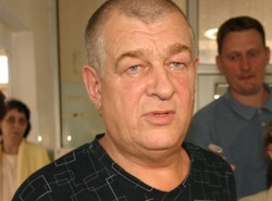 Łyżwiński pisze w celi "bestseller" o seksaferze