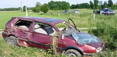 Ale wylądował w polu! A kierowca...