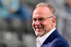 Rummenigge: Limit zarobków dla piłkarzy? To niemożliwe do wyegzekwowania