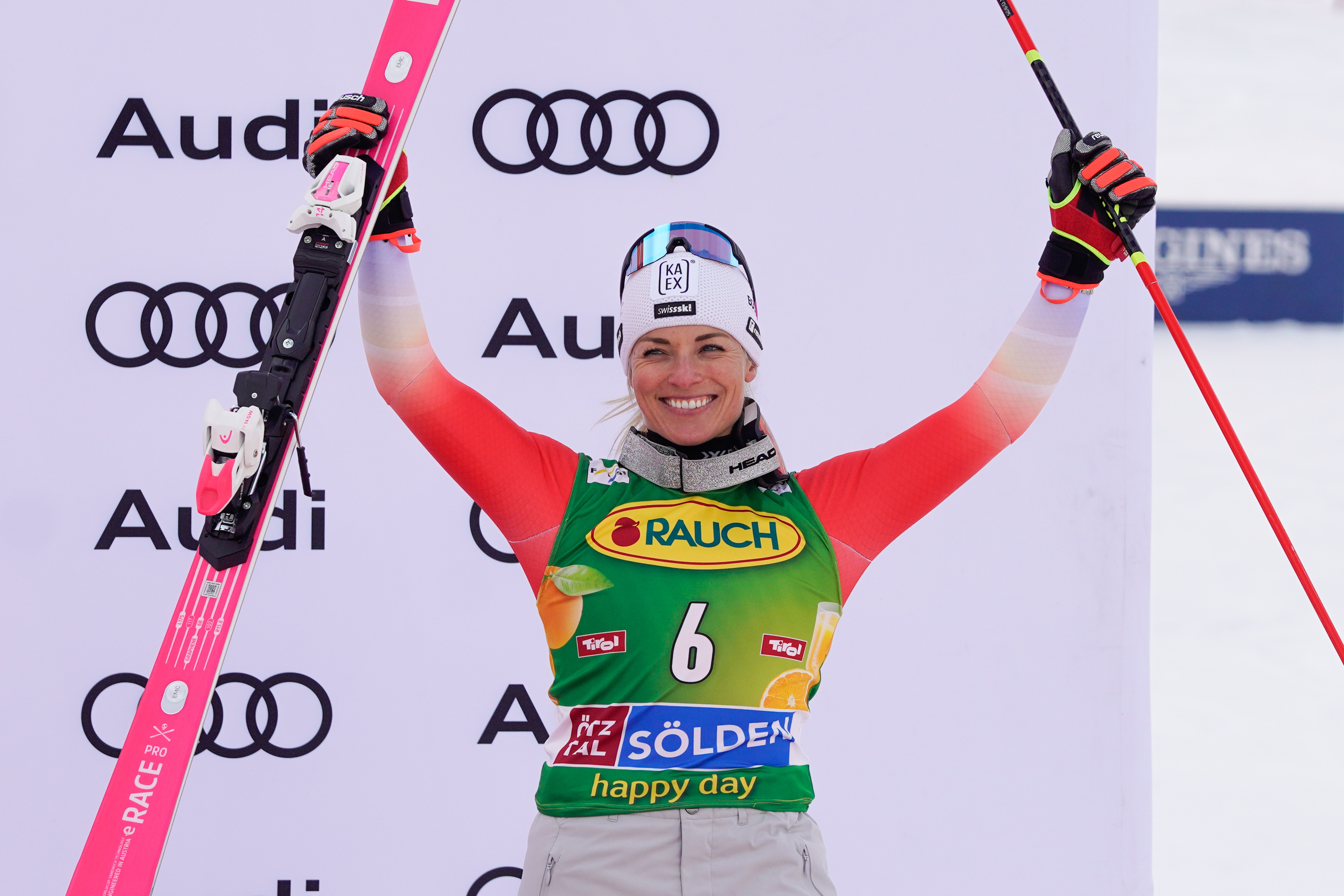 Lara Gut-Behrami cade in allenamento: Olimpiadi a rischio