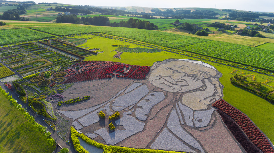 Ogród Jana Pawła II w Inwałdzie