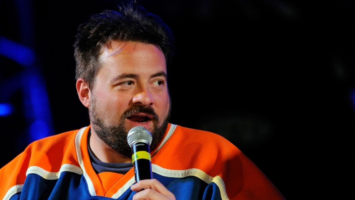 Kevin Smith, twórca takich filmów, jak "Clerks - Sprzedawcy" czy "Dogma" rozważa porzucenie reżyserii: - Po 20 latach pracy w filmie, chciałbym zająć się czymś innym - powiedział reżyser.