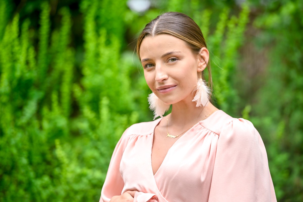 Julia Wieniawa na planie filmu "Dalej jazda"
