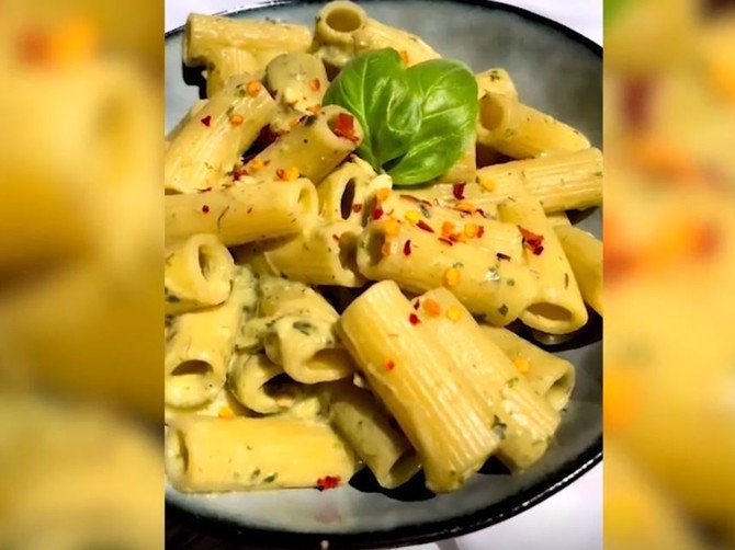 Avokado pesto pasta